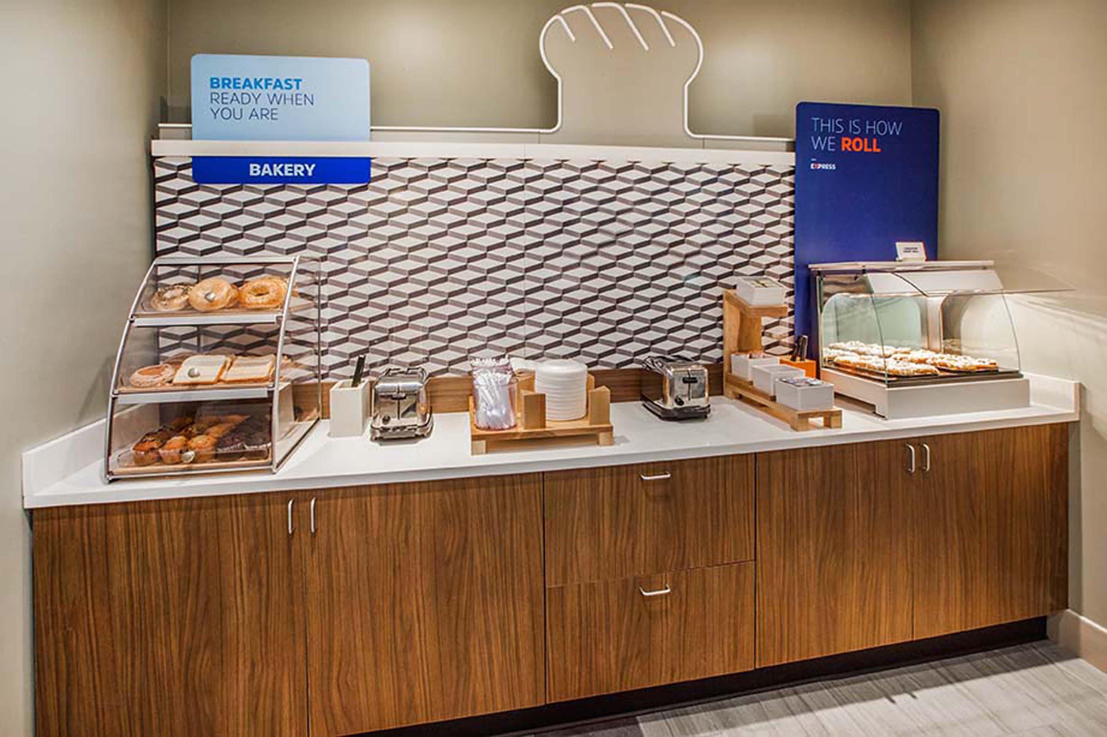 Holiday Inn Express Memphis Medical Center - Midtown By Ihg Exteriér fotografie