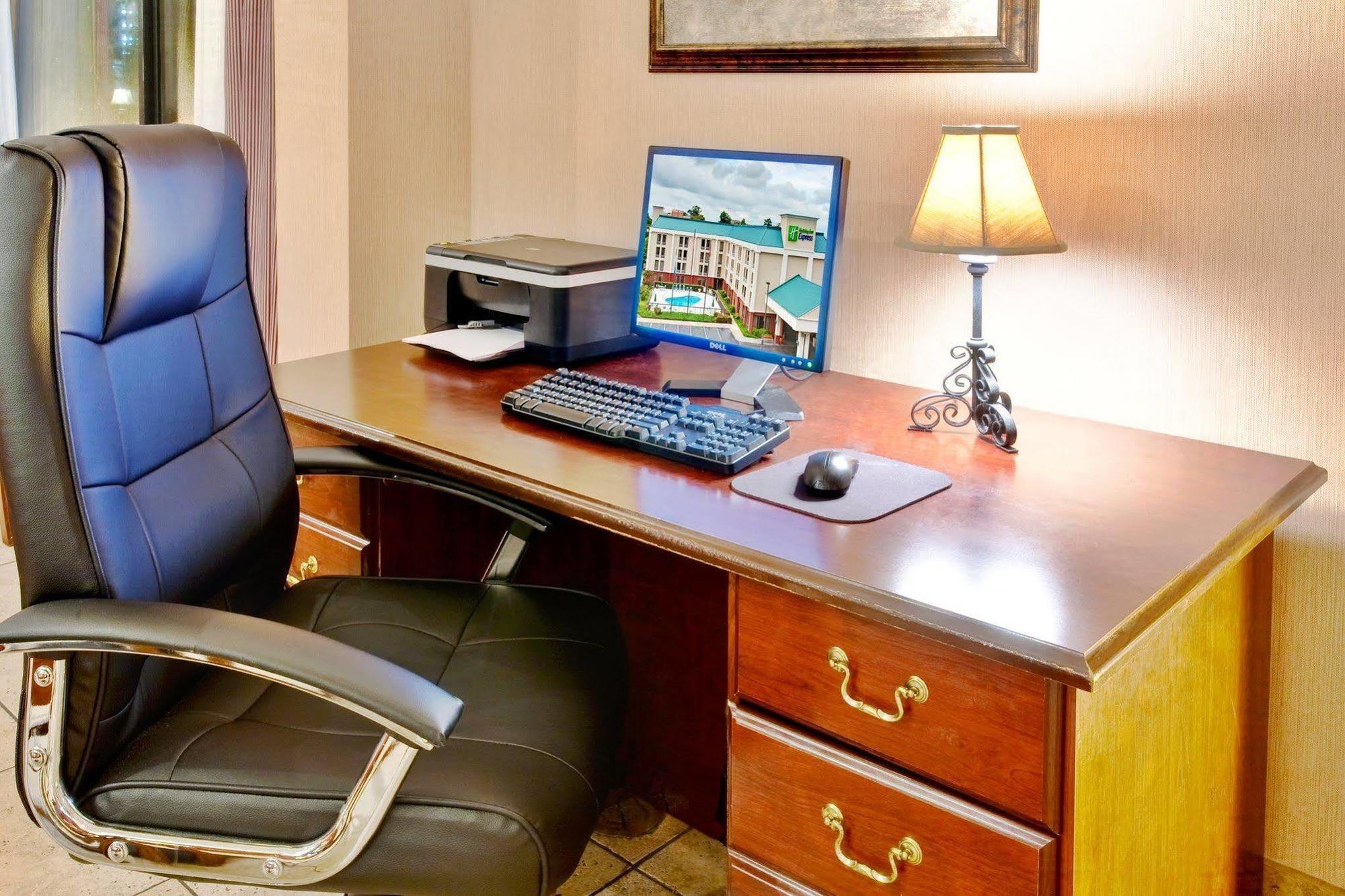 Holiday Inn Express Memphis Medical Center - Midtown By Ihg Exteriér fotografie